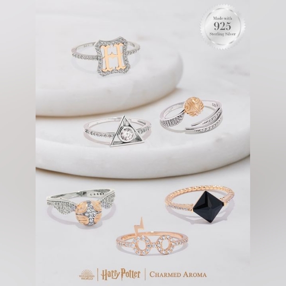 Harry Potter Hogwarts Alumni Crest Ring, solid 925 Sterling Silver - Picture 6 of 8